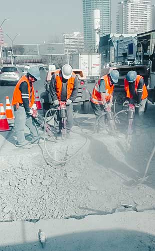 Equipo de trabajo en obra